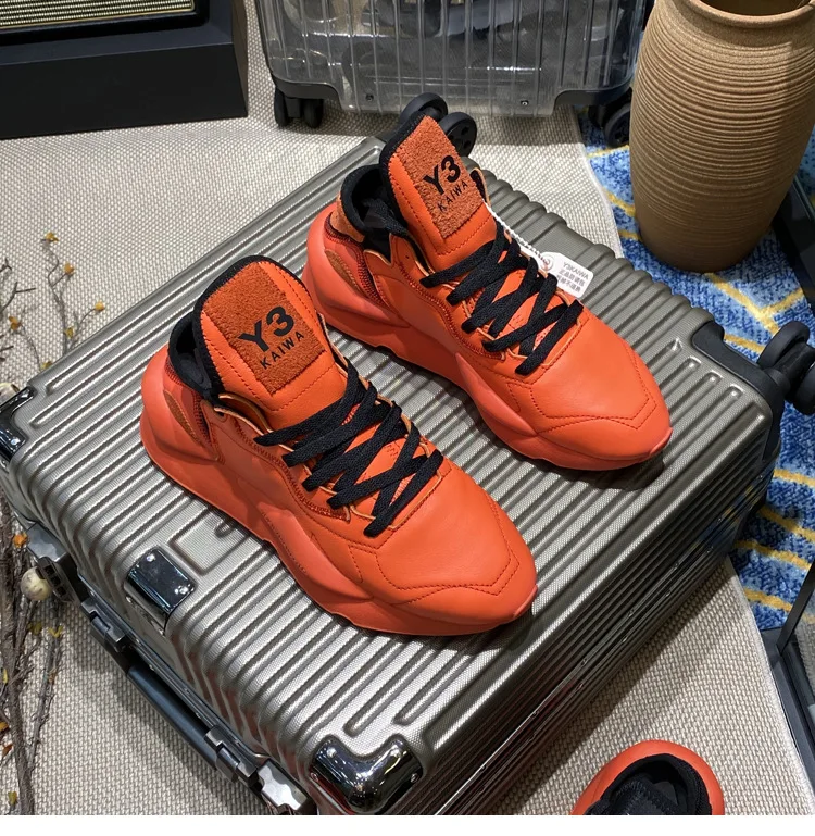 

Кроссовки из натуральной кожи для мужчин и женщин, модная спортивная обувь на толстой подошве, дышащие, для бега, Молодежная прогулочная обувь