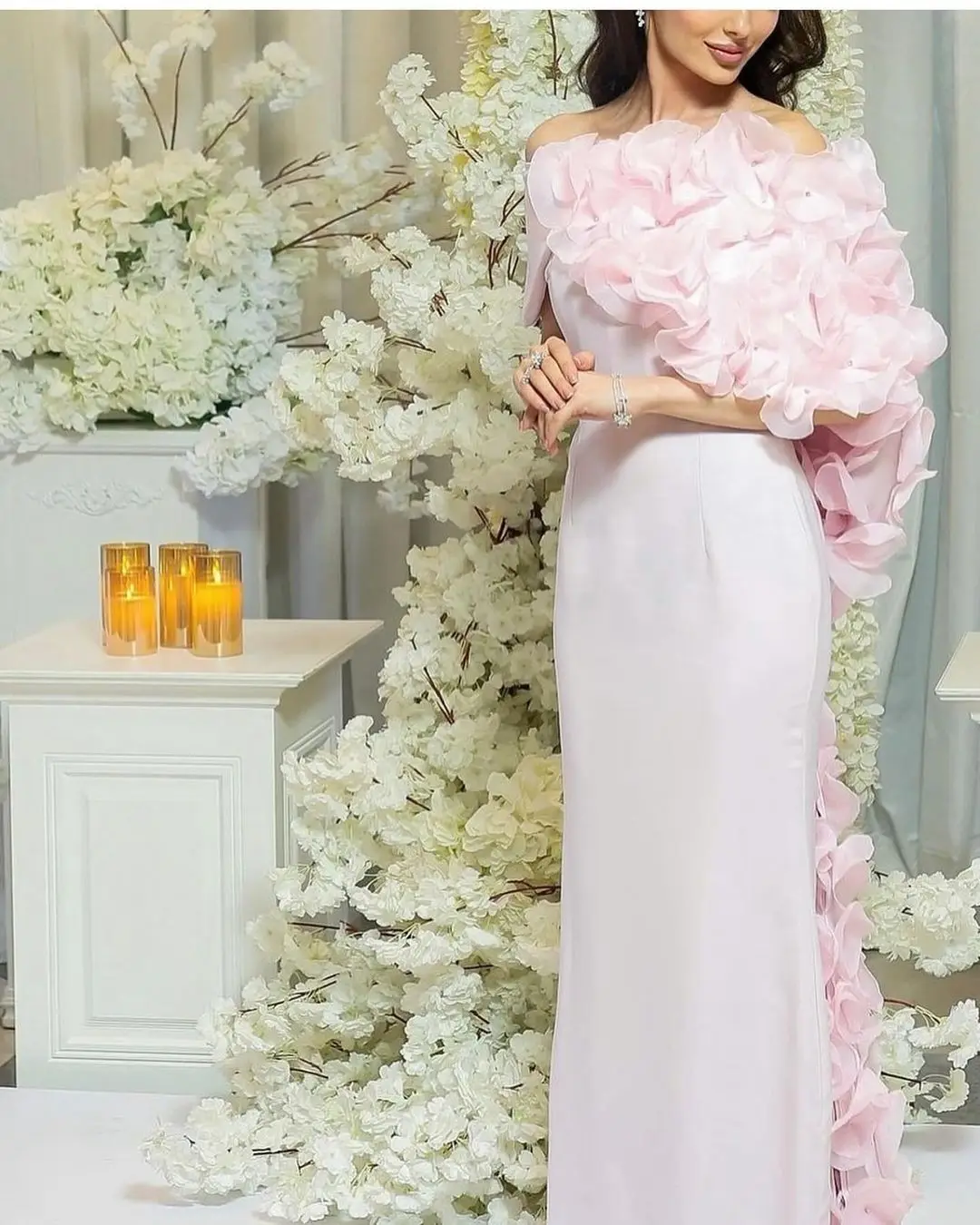 

Индивидуальные платья для выпускного вечера без рукавов с открытыми плечами и розовыми цветами длиной до пола, вечерние платья, вечерние платья