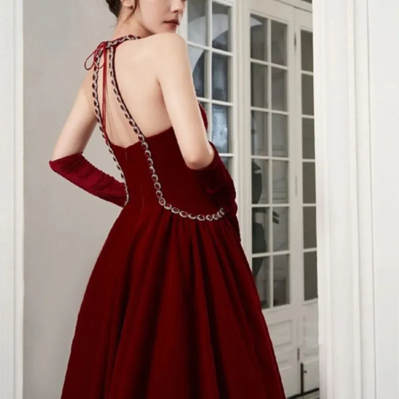 

Velvet toast new niche Burgundy halter dress