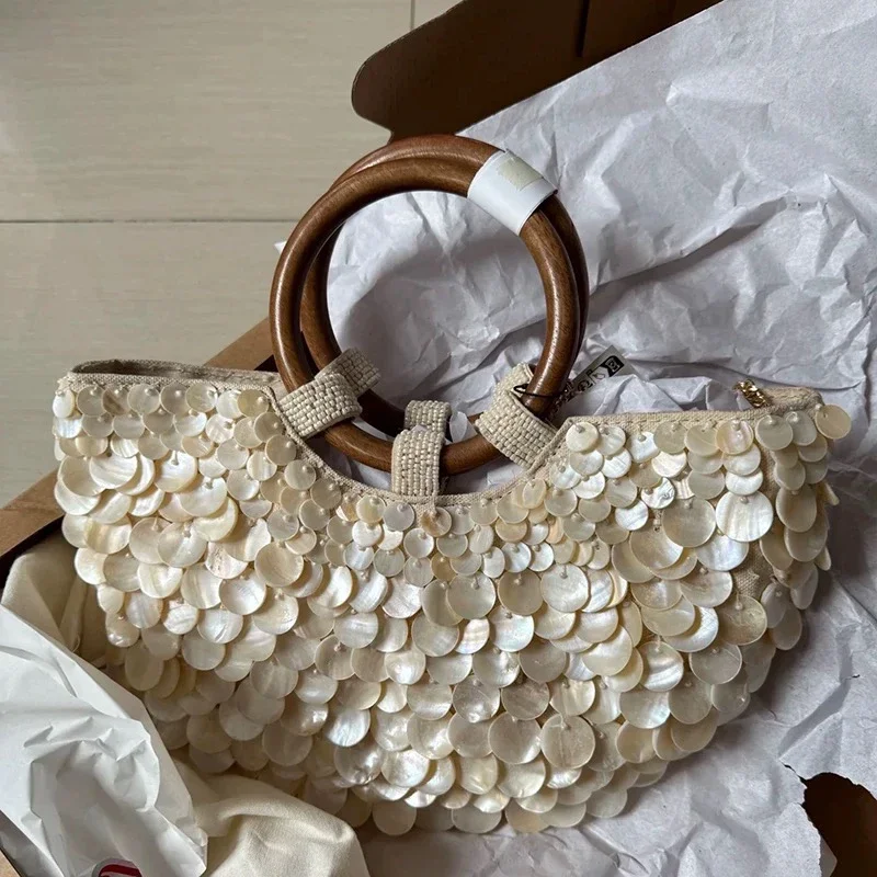 Vacation Wind Summer New High-end Pure Handmade Natural Shell Bag Fairy Portable Girl Bag Niche Bag Personality Trends for Women