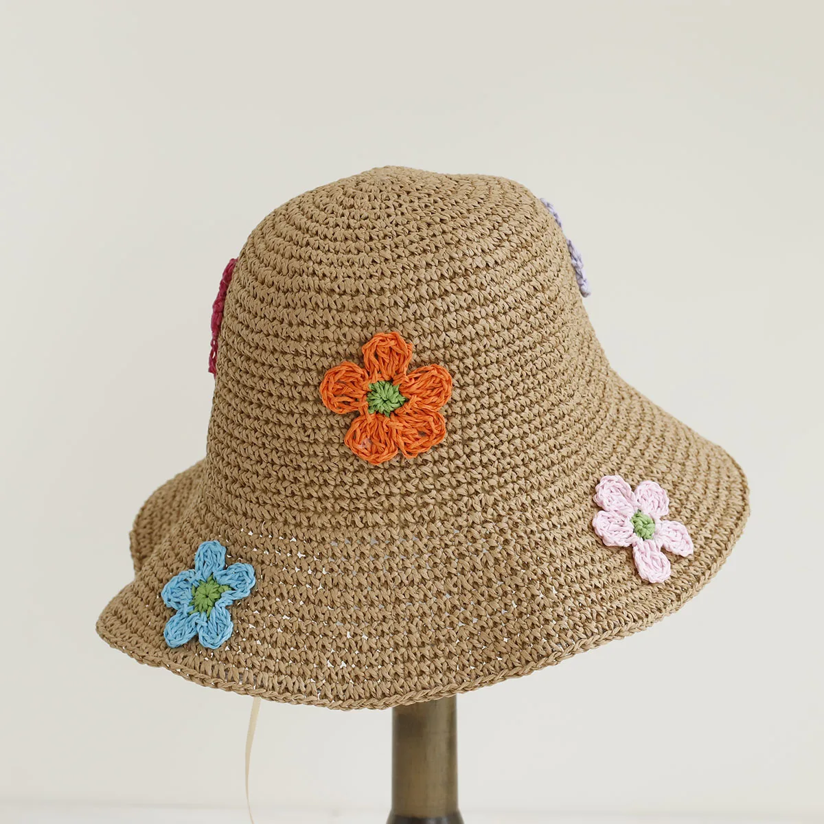 2026 NEUER Handgefertigter Hochwertiger Sonnenhut mit Blumenstickerei, Floppy Sommerhüte für Damen, Strand Panama Strohhut, Kuppelförmiger Bucket Hat