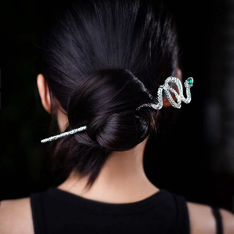 Vintage Snake Shape Hair Sticks Hairpins for Women Punk Chinese Style Green Rhinestones Chopstick Hairstyle Hair Accessories