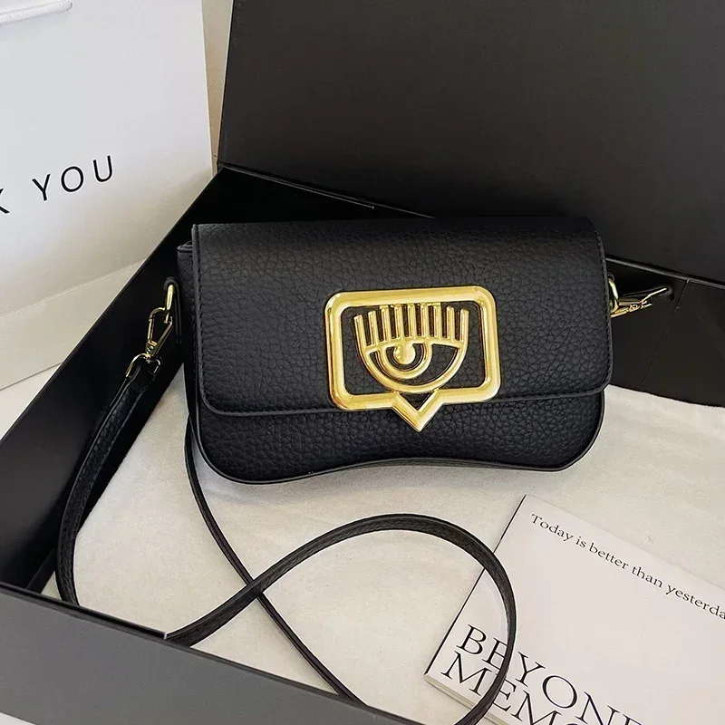 

Elegant Classic Leather Messenger Purse Bag For Women With Commuter Style And Large Capacity Vintage