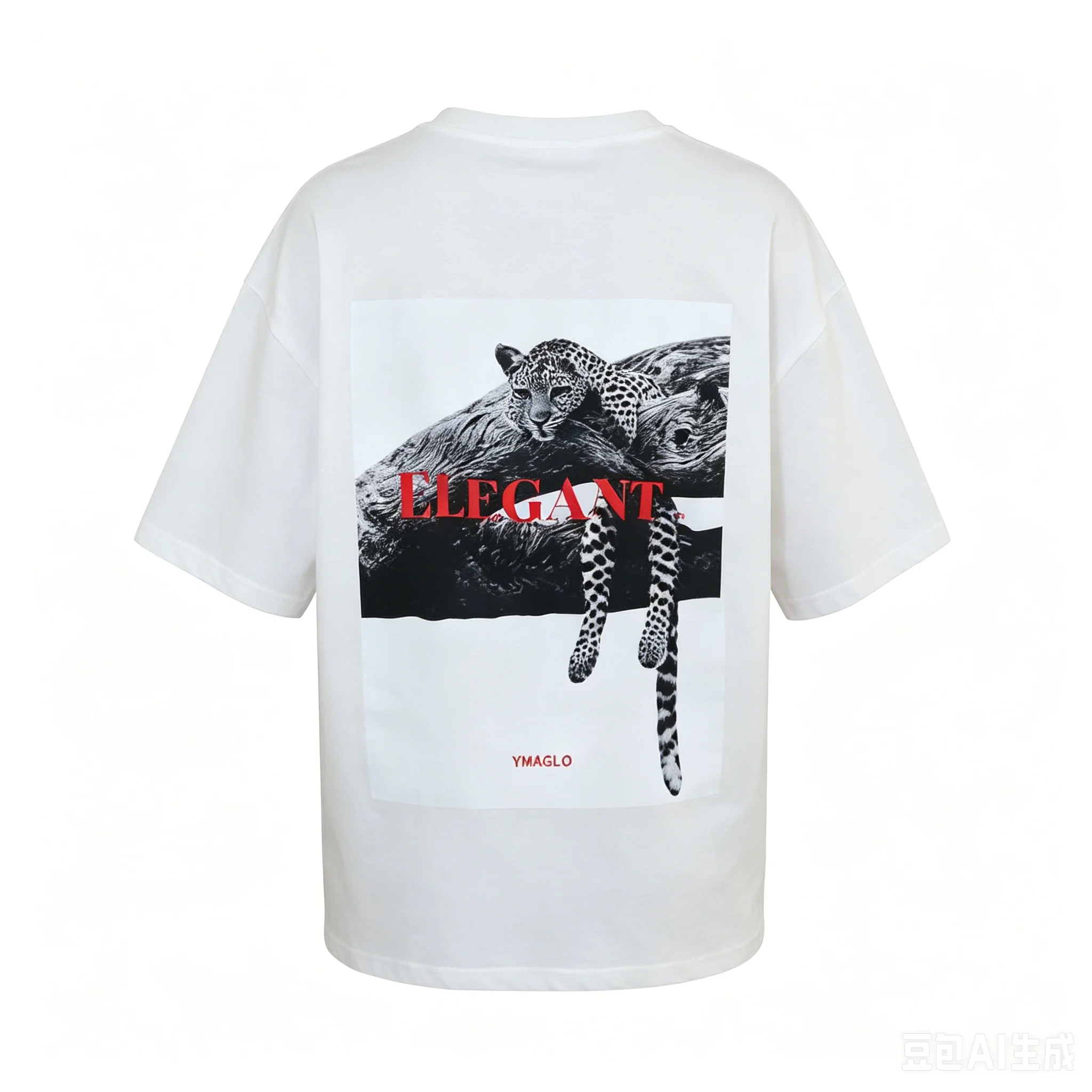 Minimalist White Tee with Blac - Streetwear Brand Graphic Designer 评论和价格