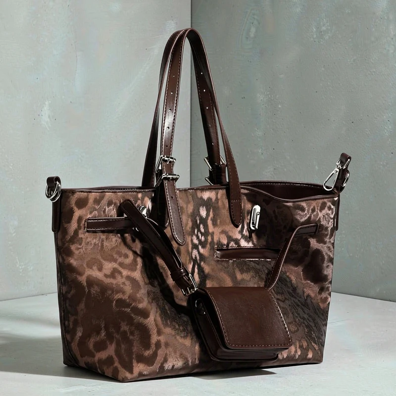 Leopard Print Tote Bags For Women Luxury Designer Handbag Purse 2026 New In PU With Mini Pocket Large Capacity Underarm Shoulder