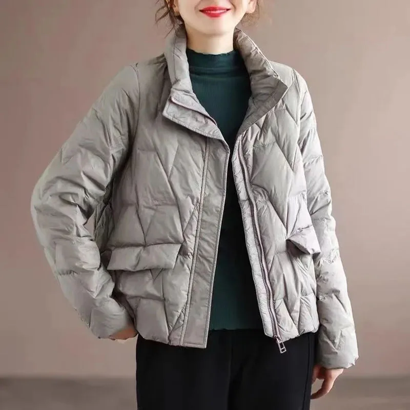 Nieuwe dames witte eendendons jas kort licht donsjack herfst winter mode warme bovenkleding vrouwelijke opstaande kraag tops kledingstuk