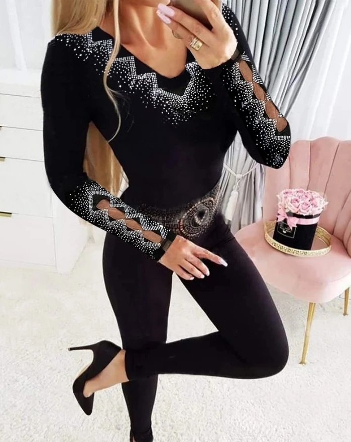 Top for Summer 2024 Women Fashion Rhinestone Geometric Pattern Hollow Out Top Casual Daily New Sexy Long Sleeve Skinny T-Shirt