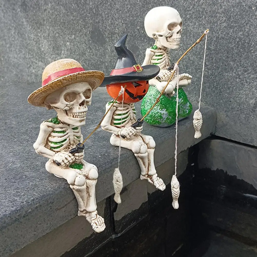 Fishing Skeleton Sculpture Skeleton Fisherman Figurine Spooky Halloween Skeleton Fishing Figurine with Pumpkin Head for Outdoor