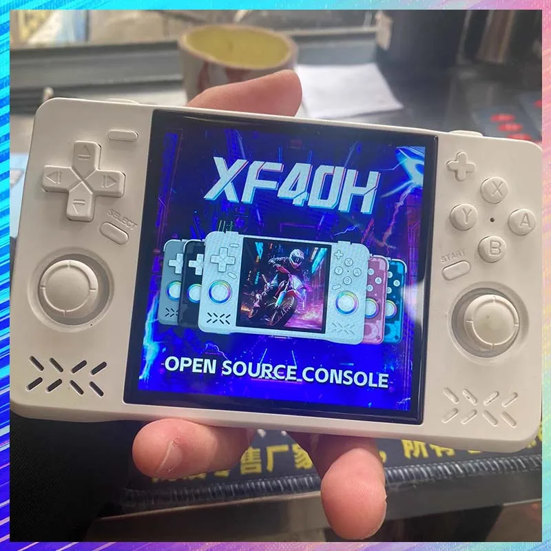 

XF40H Handheld Game Console 4Inch Screen Open Source System Support for 30+simulators 4000mAh Battery Portable Game Player Gift