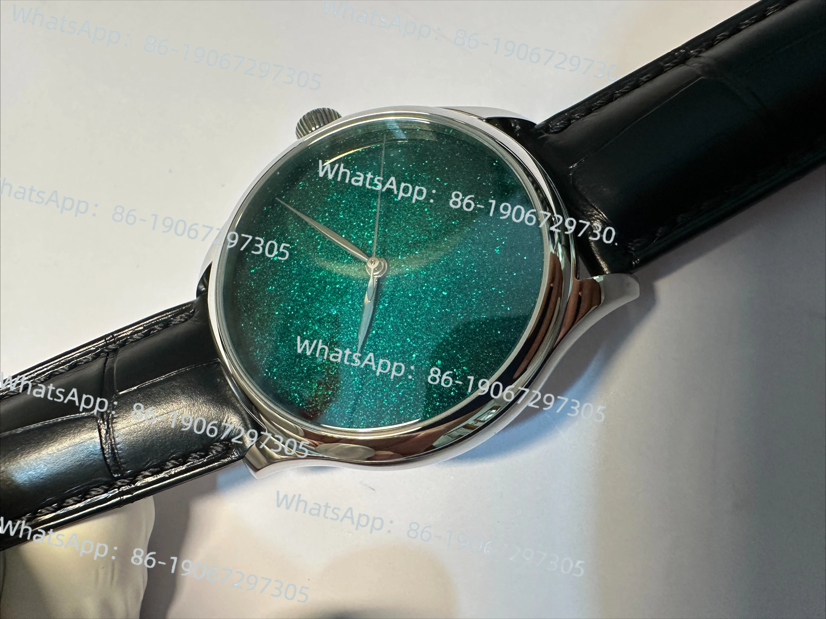 

Enamel Dial Simple Fashion Casual Style Men's Watch ETA2824 Fine Grinding Movement, Leather Strap