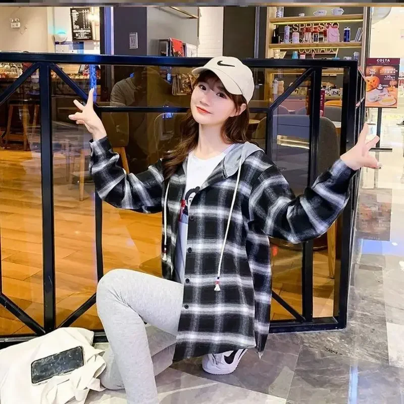 Frauen Plaid Mit Kapuze Hemd Koreanische Mode Langarm Top Lose Mantel Licht Dünne Jacke Günstige Großhandel Tops Frauen Neue