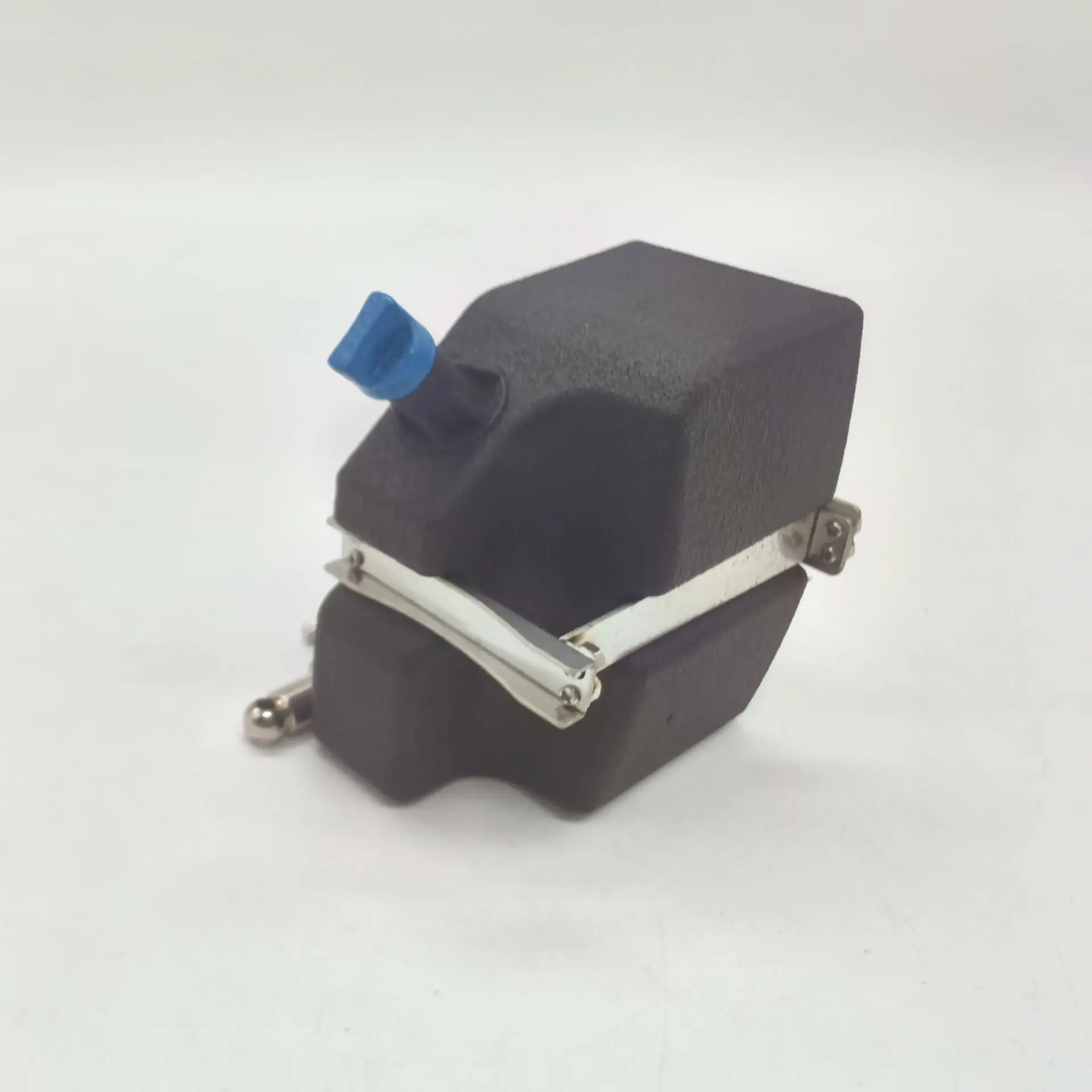 スケールクラブモデル タミヤ 1/14 用 MAN アップグレード尿素タンク ブラケット付き 特定のグループに適した DIY