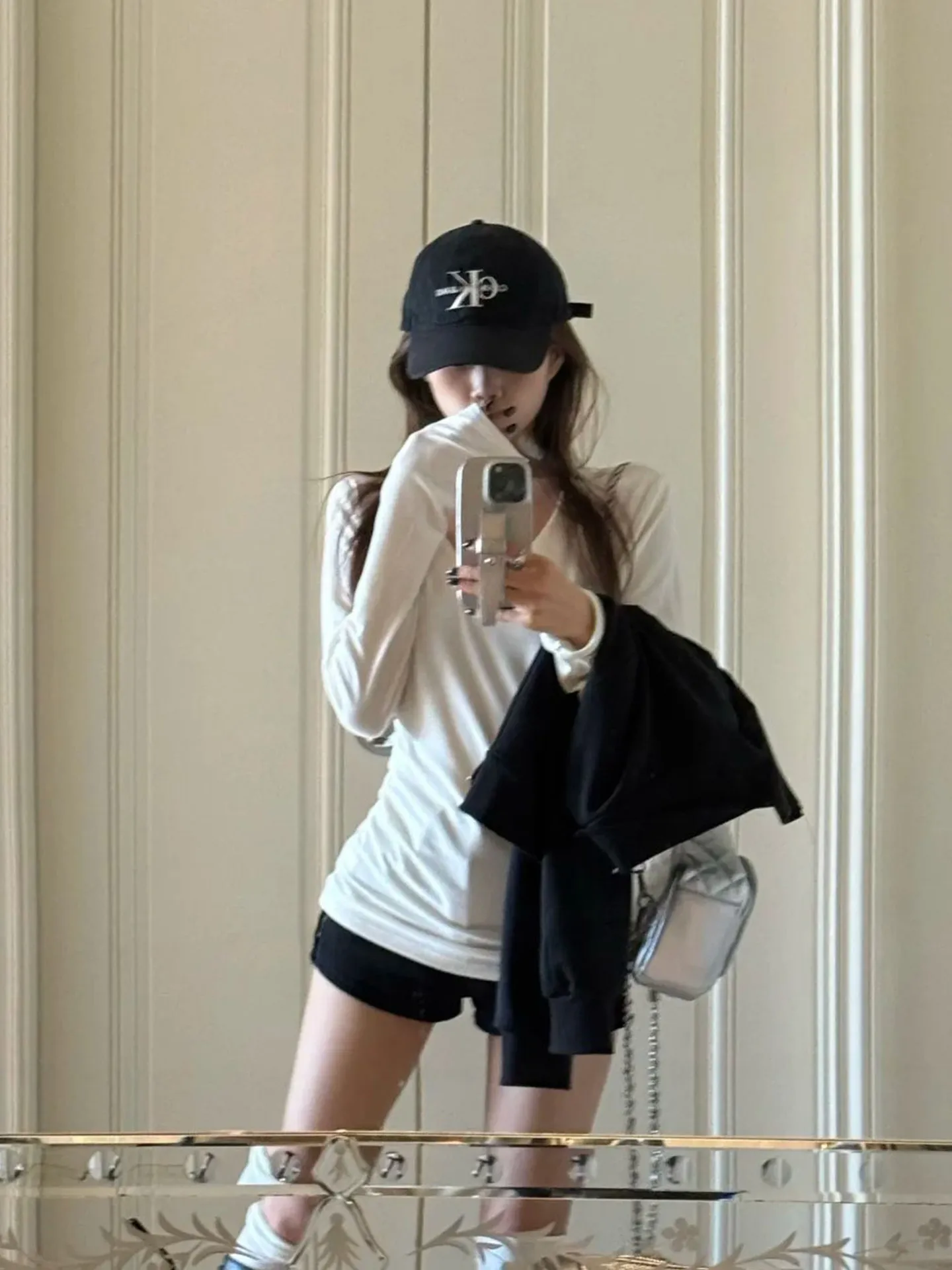 

Slim Fit V-Ne T-irt Women's Busin Casual Sle White Simple Versatile oulder Width Waist-Cinching Top by FEMPILOT