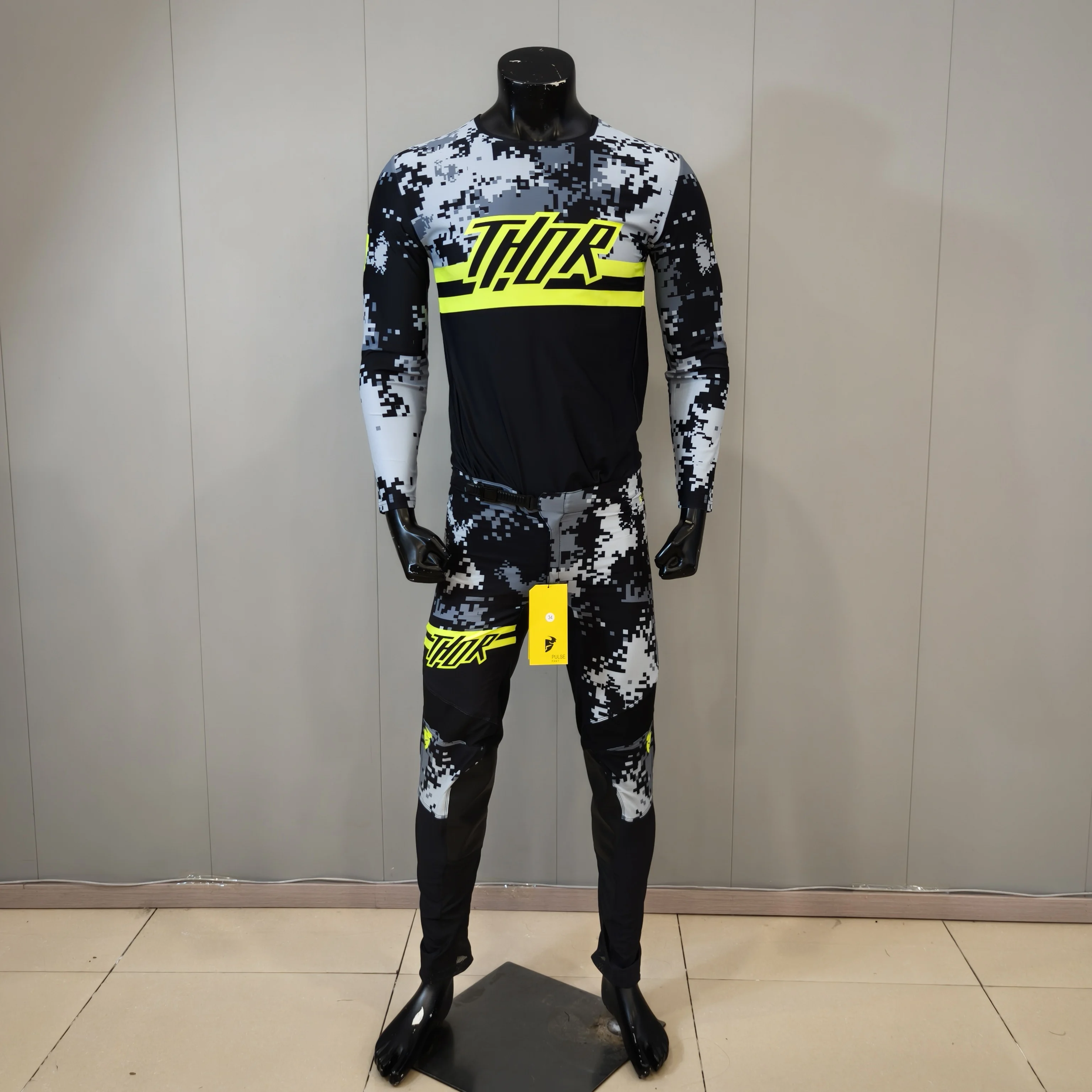 Offroad Motocross Set Enduro MX Jersey - close-up view