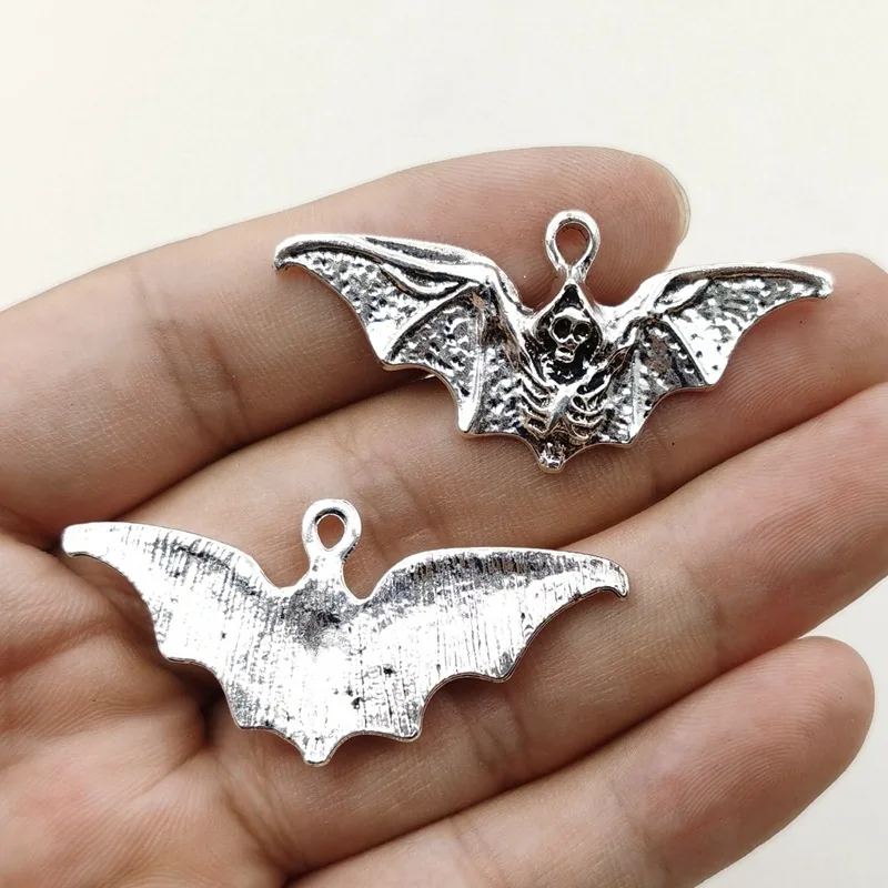 10pcs Retro Alloy Halloween Vampire Bat Wings Skull Pendant DIY Accessories