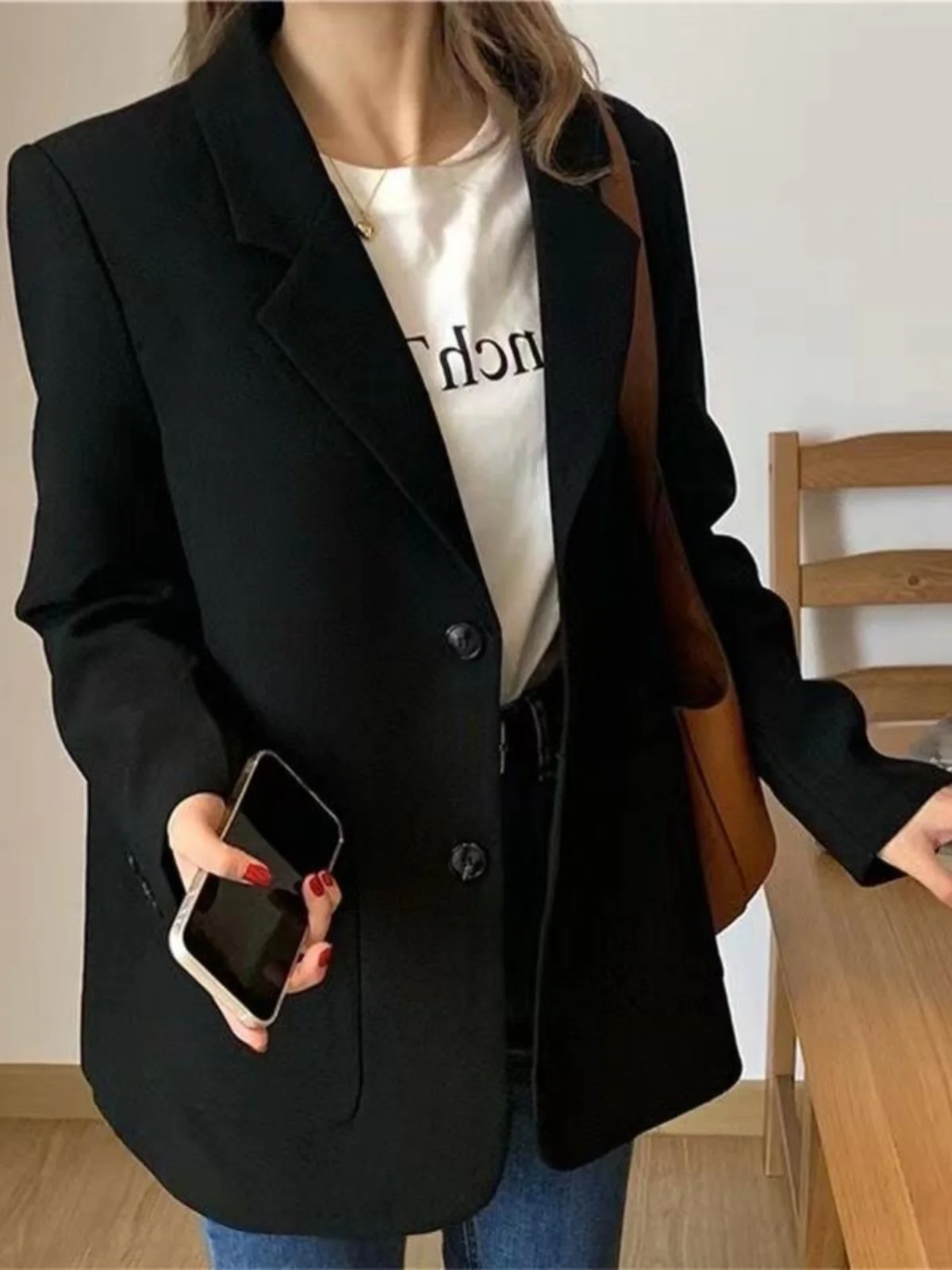 

Повседневный черный пиджак больших размеров с подплечниками, тонкий, в корейском стиле, с высокой талией, прямого кроя, с длинными рукавами, осенняя мода