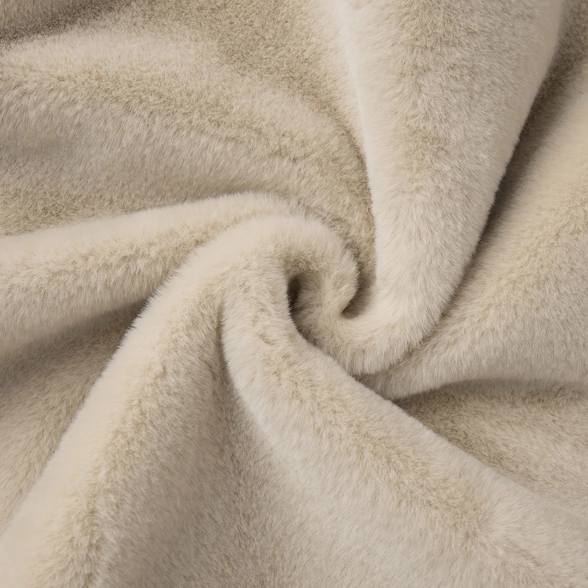 Stand Collar Faux Fur Short Coat for Women Long Sleeved Thick Warm Female Outerwear 2025 New Autumn Winter Plush Jackets