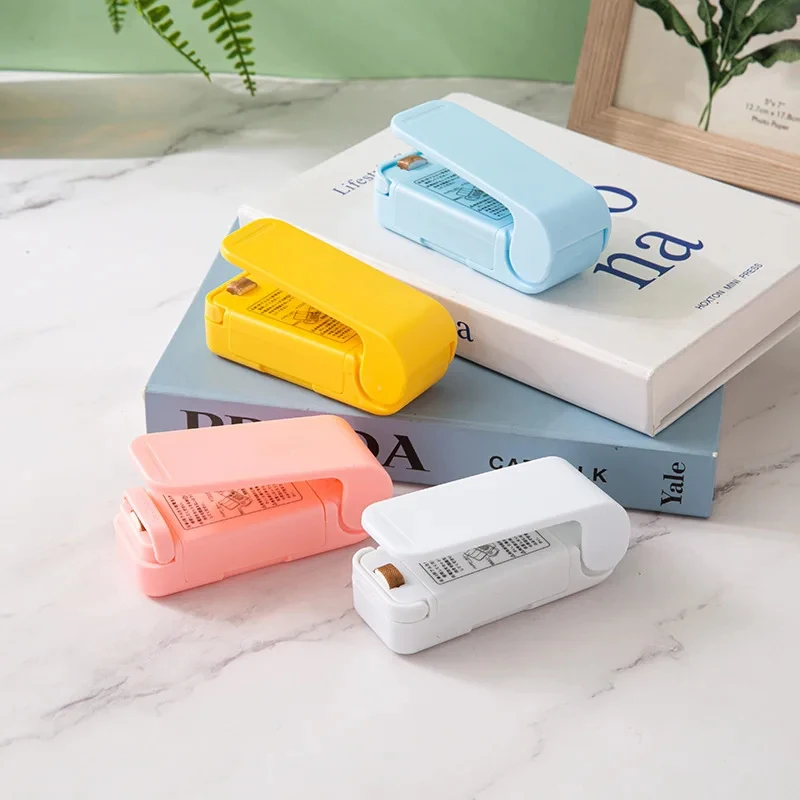 1-4Pcs Mini Handheld Plastic Bag Sealer Portable Heat Sealing Machine Reusable Snack Bag Sealer Clip For Home Kitchen Food Fresh