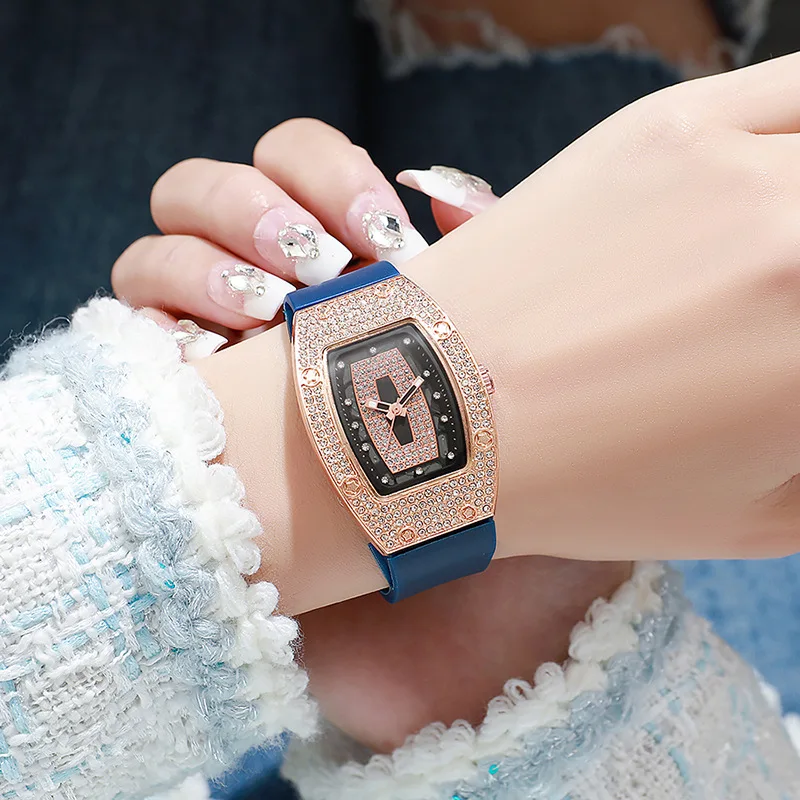 ساعات فاخرة جديدة للمرأة كريستال سيليكون جيلي ساعة كوارتز هدايا الطلاب Reloj Mujer السيدات Tonneau ساعات المعصم #6