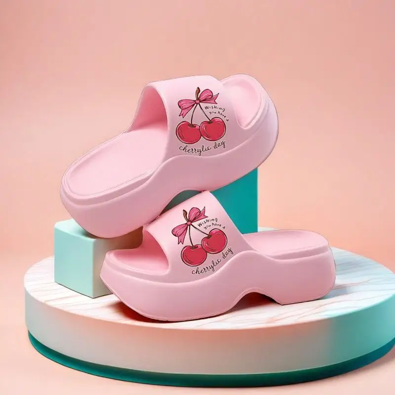 Zapatillas de exterior de Eva con parte inferior gruesa y estampado de cereza dulce para mujer, zapatillas de suela blanda antideslizantes a la moda de verano 2025