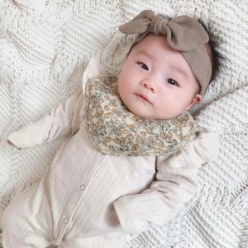 

Baby Bibs Apron Burp Cloths Kerchief Soft Cotton Drool Bandanas Scarf for Newborns Kids Boys Girls Feeding Stuff Accessories