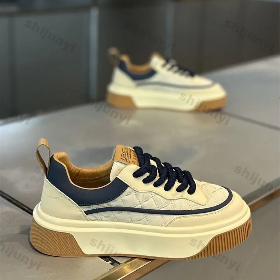 

Men's Vulcanized Shoes New Fashion Soft Soled Casual Walking Shoes Lightweight Tennis Shoes Sneakers Breathable Luxury Sneakers