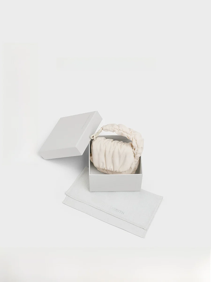 

Fall New Arrival Folded Chain Design Charles&Keith Bag Faionable Cact Square Bag for Youth Magnetic Bule Closure