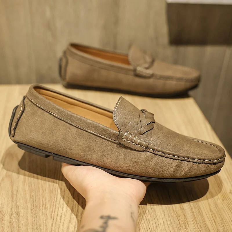 

Comfortable Mens Loafers Lightweight Causal Shoes Breathable Slip on Flats Leisure Walk Footwear Moccasins Comfy Business Shoes