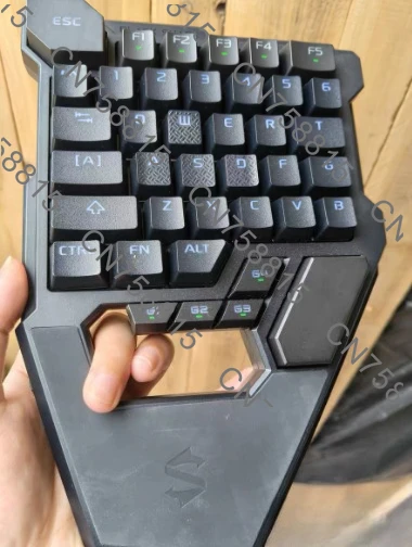 

Portable Mini Gaming Keyboard Game Controller, For Black Shark One-Handed Mechanical Gaming Keyboard LED, 99 New