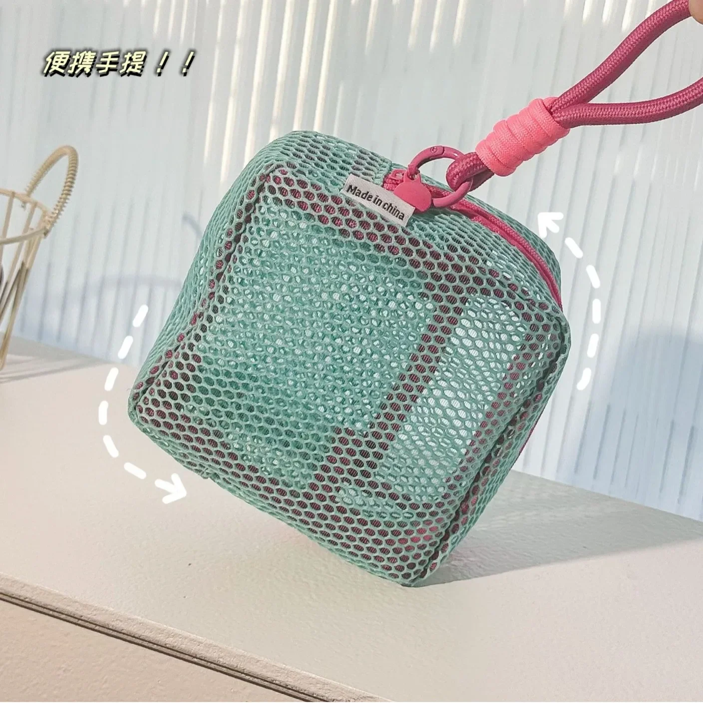 

New Dopamine Grid Tofu Bag Travel Organizer Silicone-Like Cosmetic Case Compact Square Makeup Pouch Portable Lipstick 파우치