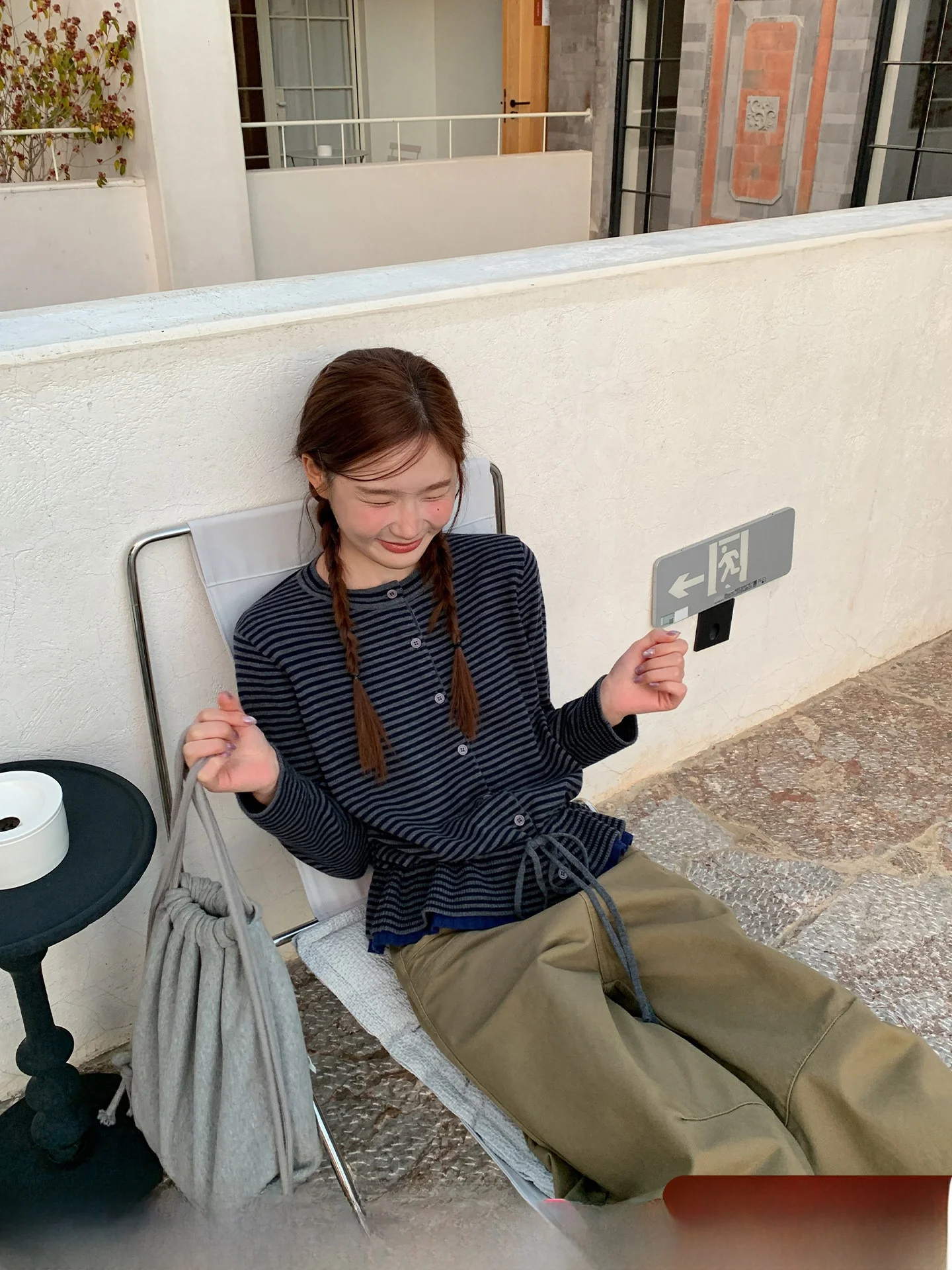 

Вязаный кардиган-накидка Kanon Stripe Variations в корейском стиле с цветовыми блоками, свободного кроя, с длинными рукавами, круглым вырезом, из смесового полиэстера, весенний.