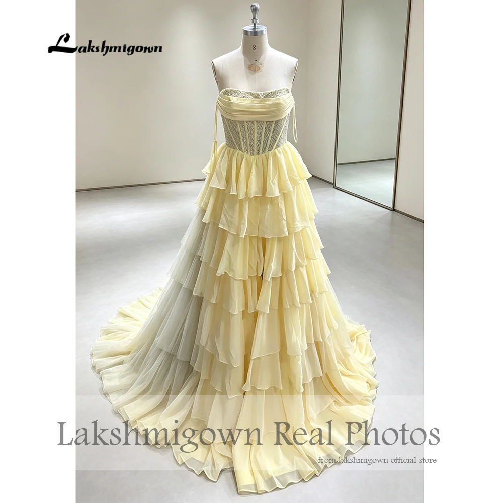 Lakshmigown Gelbes trägerloses, gerüschtes A-Linien-Abschlussballkleid, flauschiges, gestuftes Chiffon-Abendkleid, echte Fotos, maßgeschneidert – Detail 4