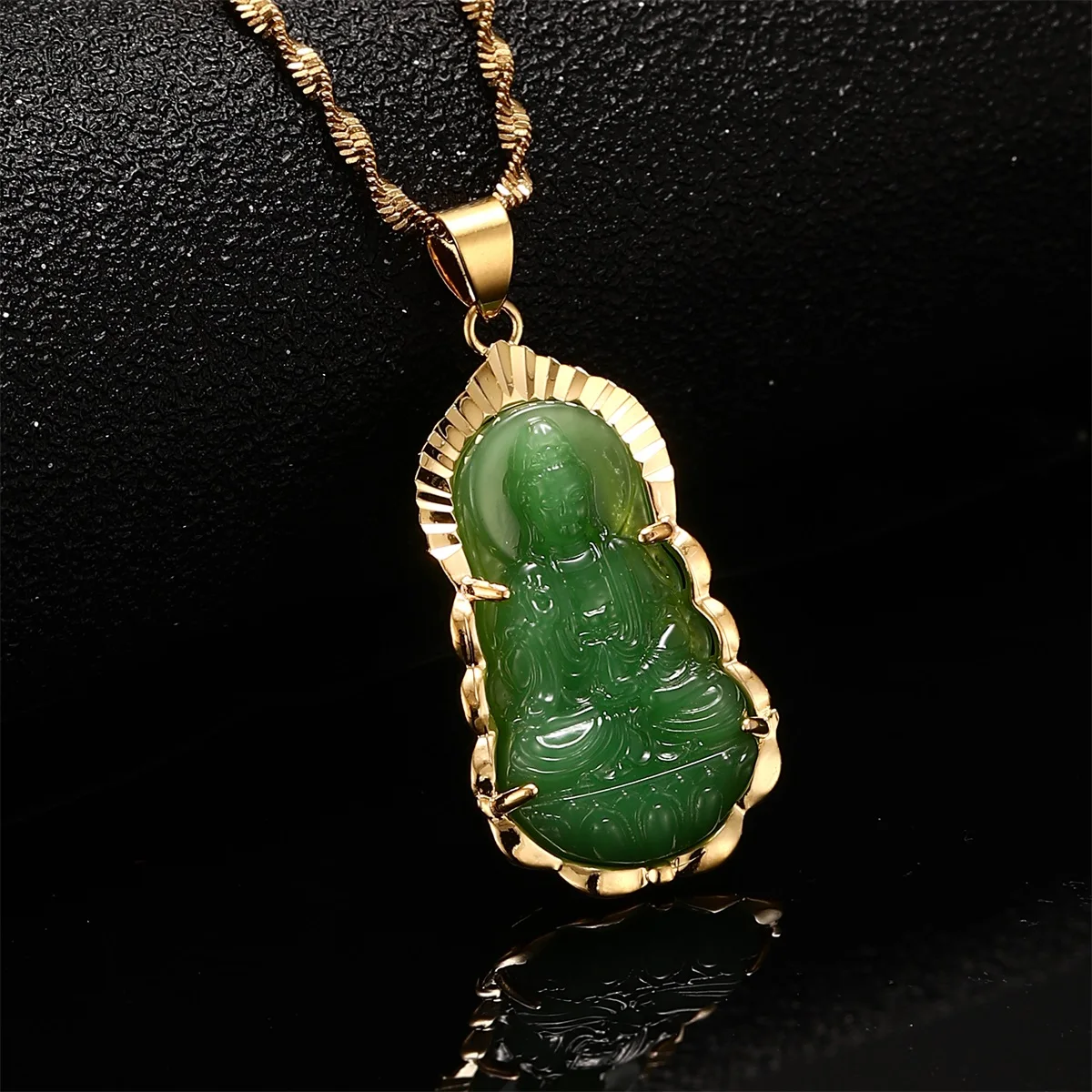 Green Guanyin Pendant Necklace Chinese Buddha Buddhist Ornament Maitreya Amulet Hinduism Jewelry