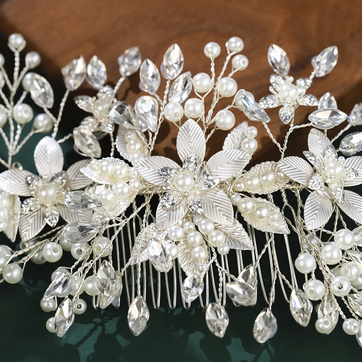 Gold Leaf White Soft Ceramic Metal Hair Comb Classic Flower Bridal Pearl Insert Comb Side Clip Wedding Hair Accessories Headdres image 5