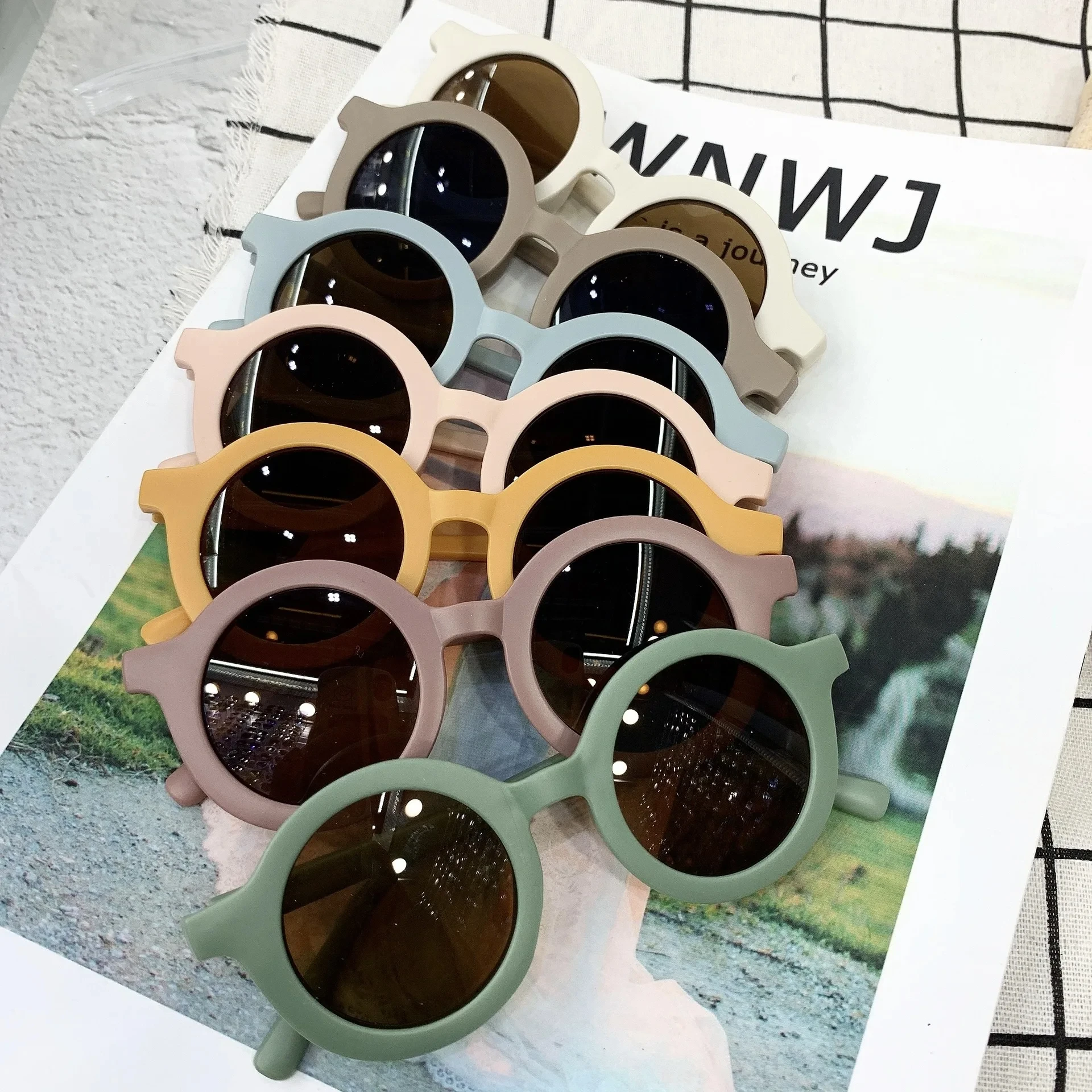 2024 new children\'s sunglasses yuanchaotong UV400 plastic glasses sunglasses