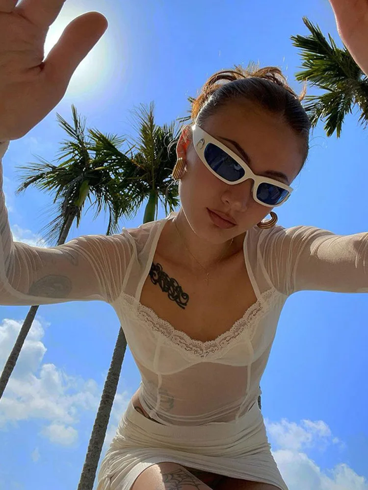 패션 레이스 트림 메쉬 크롭 탑 90년대 감성 패치워크 스퀘어 넥 긴팔 화이트 섹시 티셔츠 여름 티셔츠