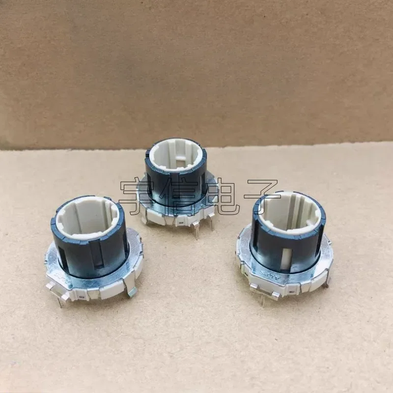 1PCS EC21A1520407 Hollow Shaft Rotary Encoder 30 Positioning 15 Pulses 360 ° Car Navigation CD Volume Adjustment 3-Pin