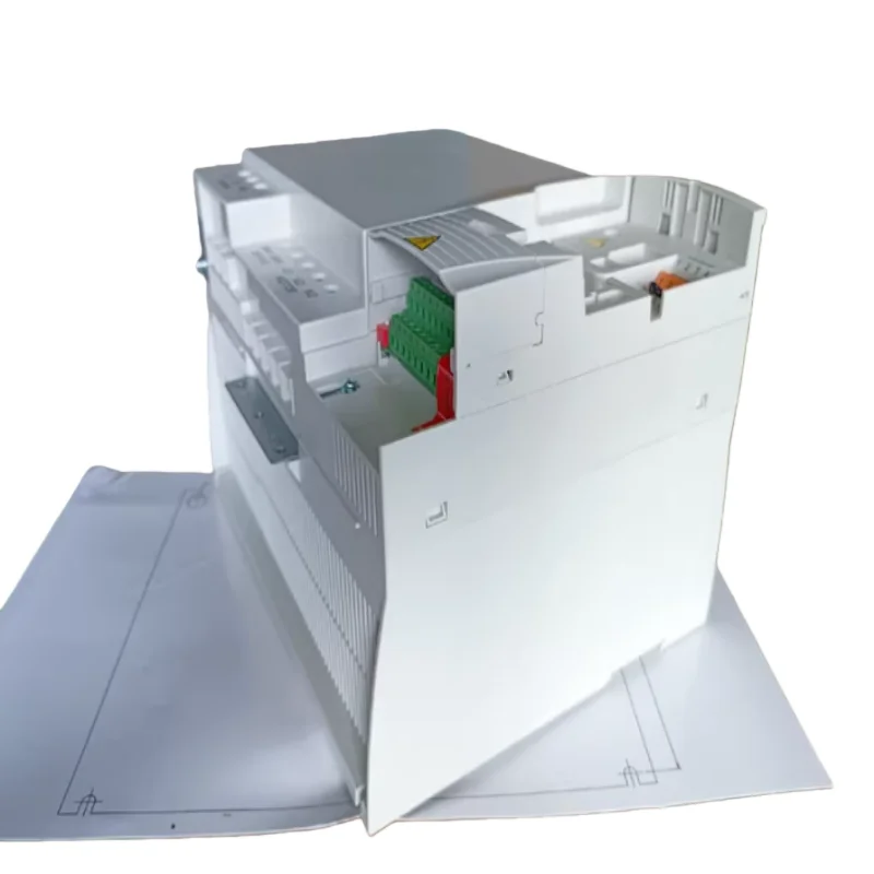 Gloednieuwe originele frequentieaandrijving ACS355-03E-38A0-4
