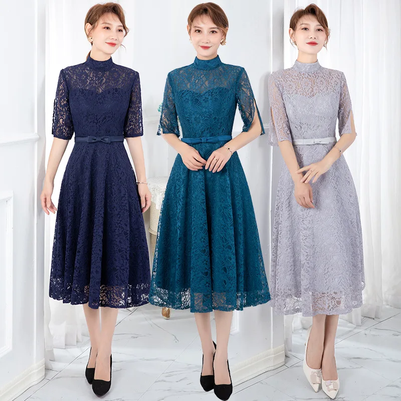 

Plus Size Blue Lace Mother Of The Bride Dress Knee Length High Collar Gorgeous Mother Gown For women