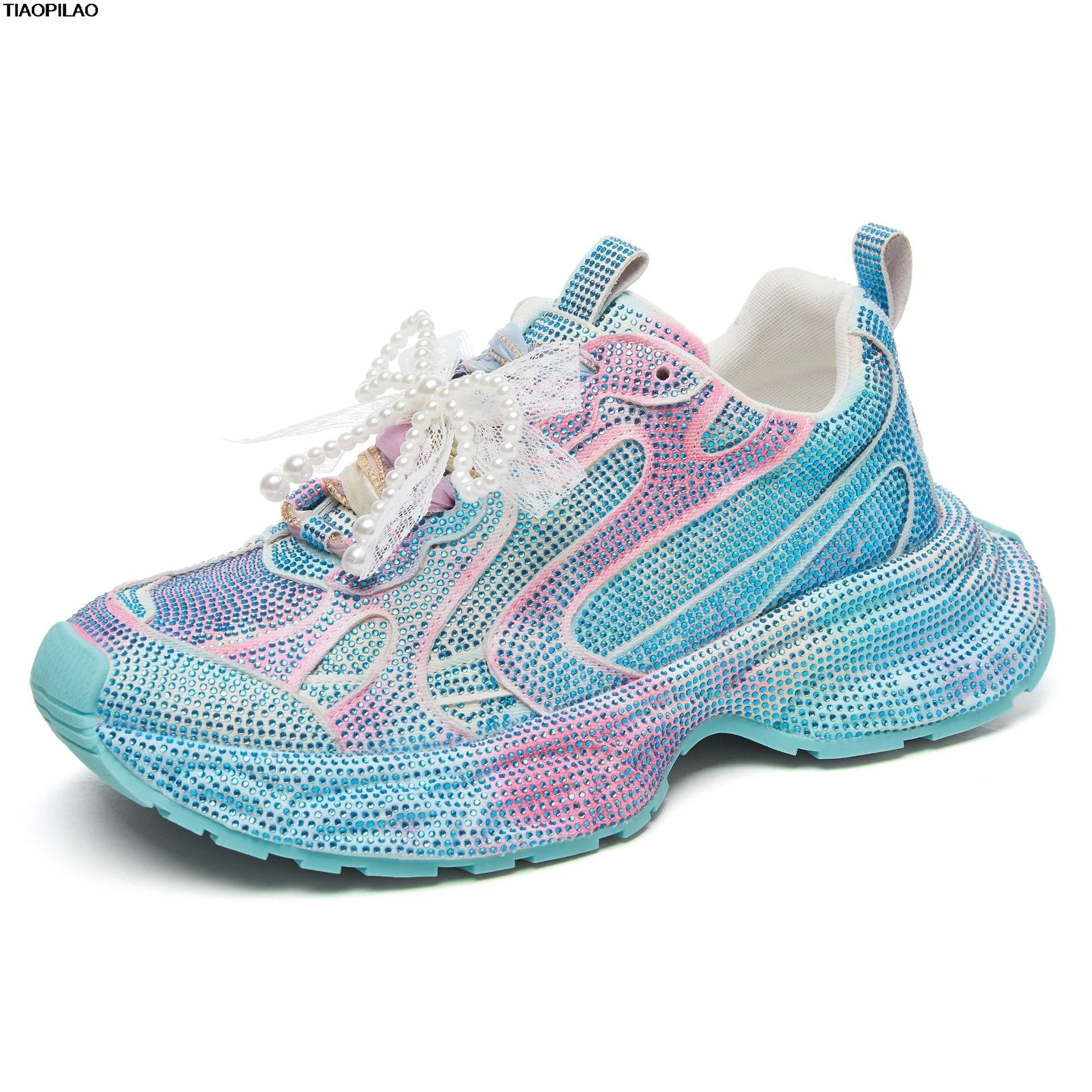 مصمم منصة كريستال المرأة أحذية مكتنزة ربيع الخريف عارضة اللؤلؤ سميكة سوليد السيدات أحذية رياضية عالية الجودة أحذية نسائية