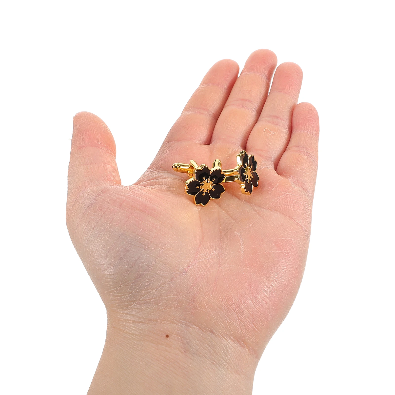 

2Pairs Japanese Flower Cufflinks Cherry Blossom Alloy Shirt Buttons Elegant Business Suit Accessories Formal Occasions