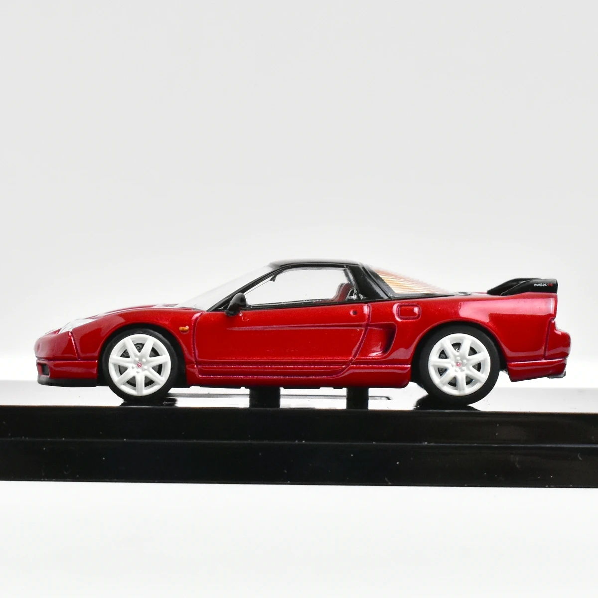 Hobby Japan 1:64 NSX R NA2 Diecast Model Car