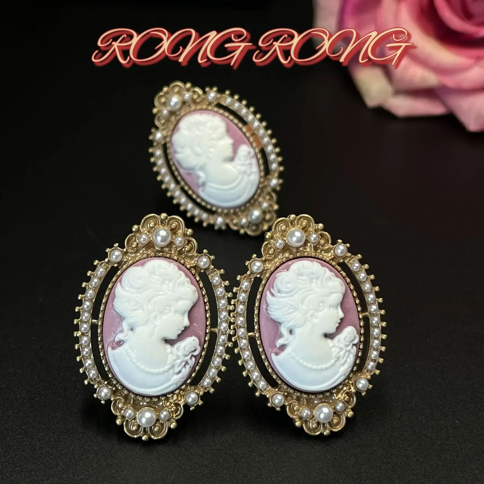 

Medieval Vintage Retro Palace Style Cameo Three-dimensional Relief Portrait Earrings Ear Clips Temperament Light Luxury Ring