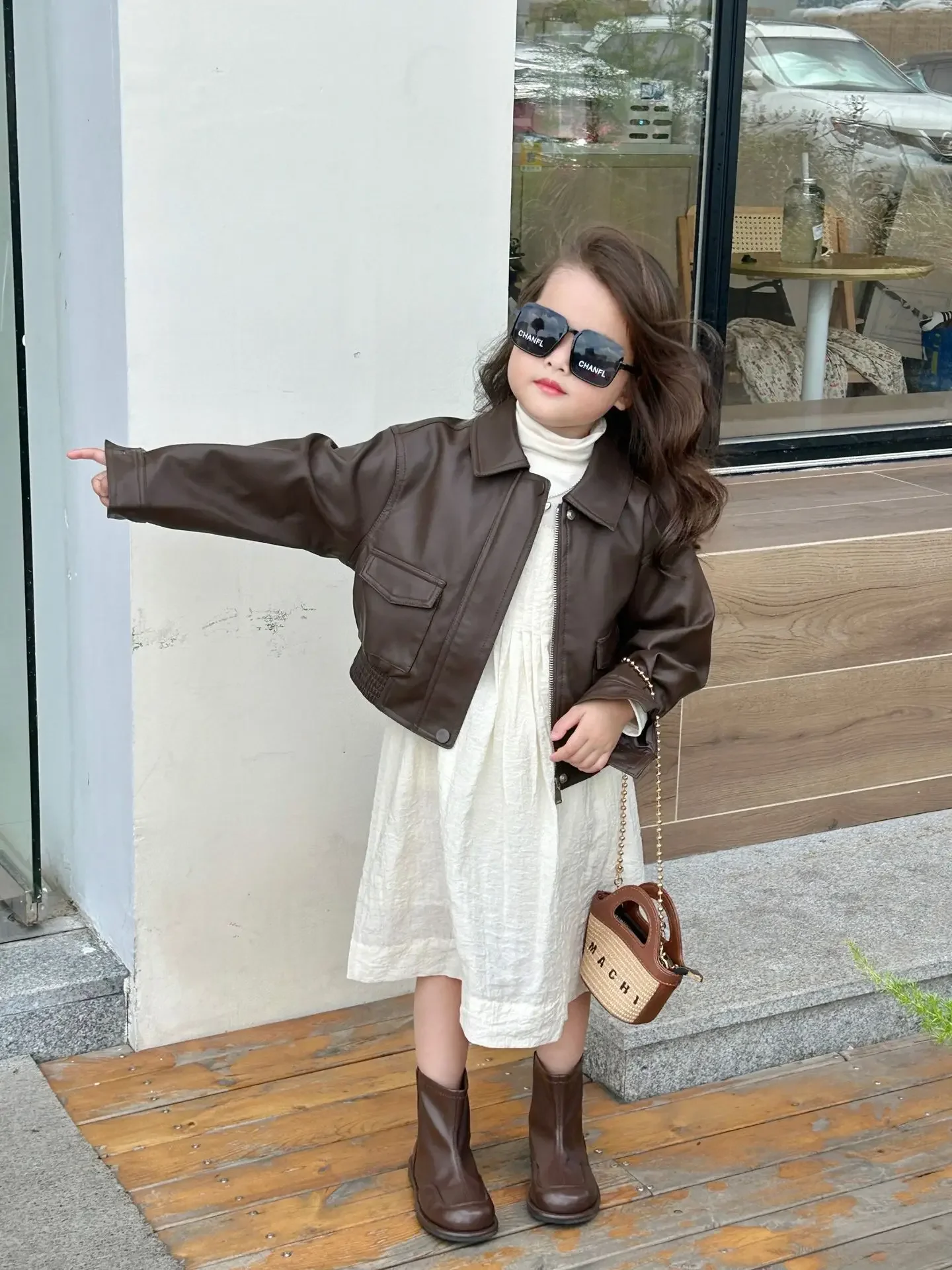 Girl's short top long sleeved leather jacket Children's leather jacket 2026 autumn new small and medium-sized children's jacket