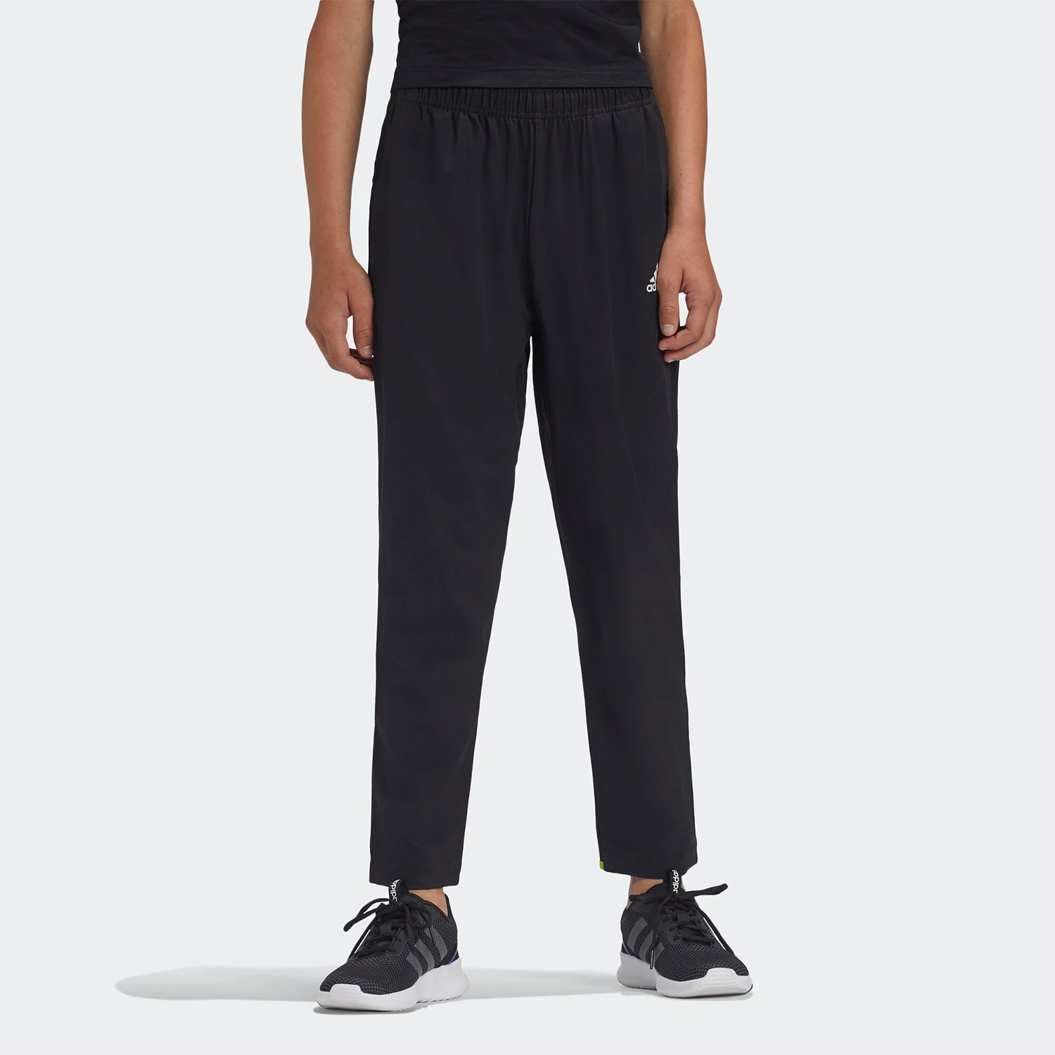 Oryginalne, sezonowe, męskie spodnie sportowe Adidas GD9186