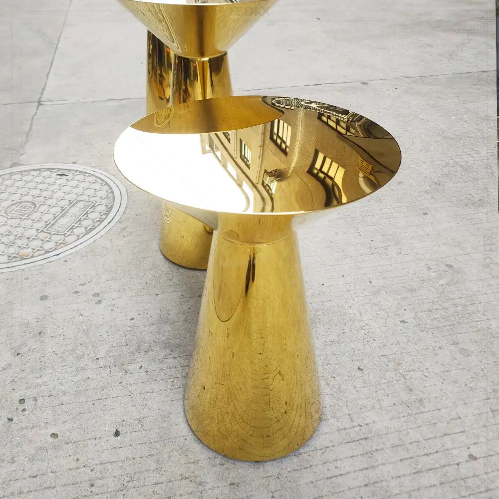 Wholesale High Quality Multiple Sizes Round Gold Stainless Steel bar Table for Wedding Event