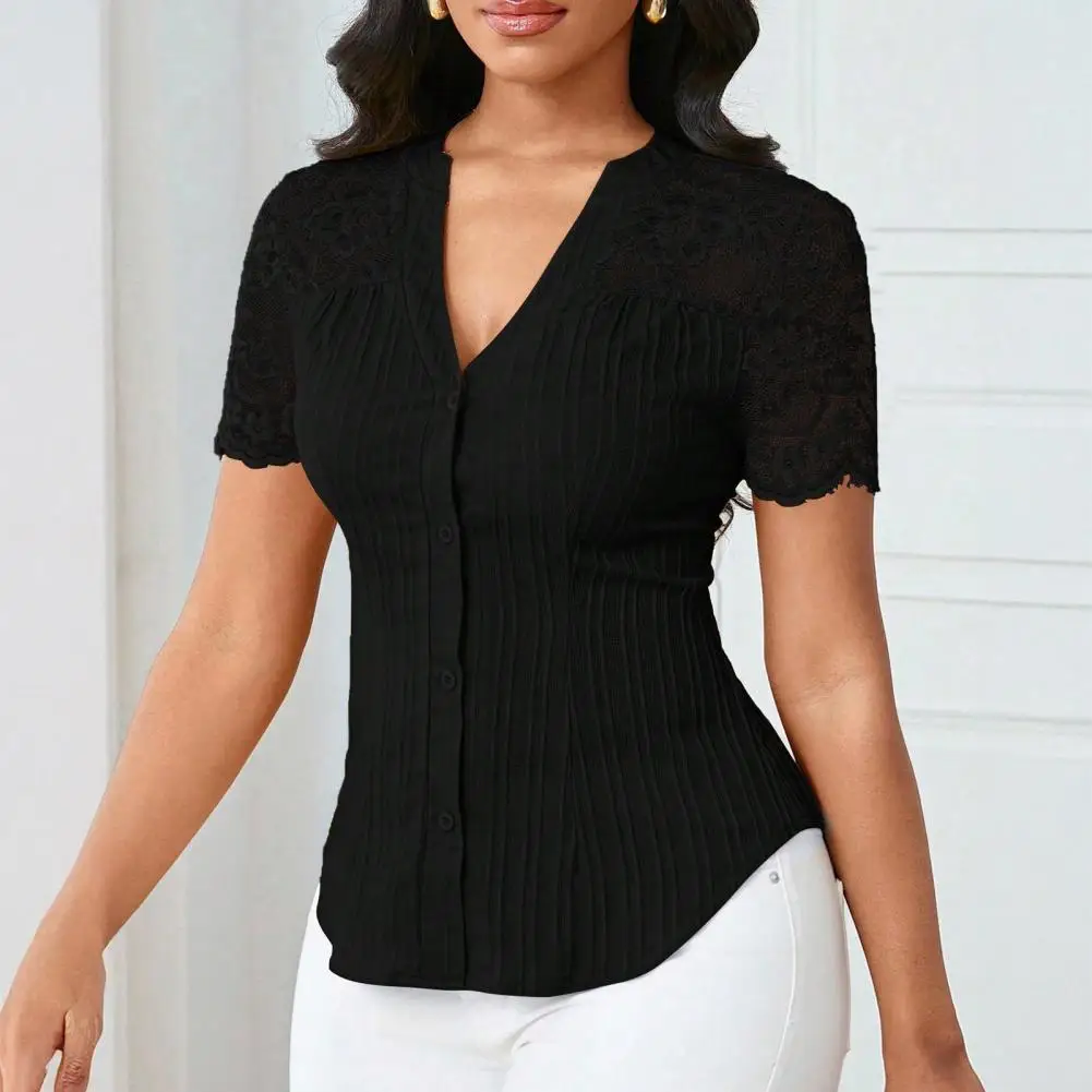 

Женские топы: женская блузка с V-образным вырезом и кружевом, с коротким рукавом, ажурная, с вышивкой, приталенная рубашка для работы, вечеринок, отпуска, дышащая.