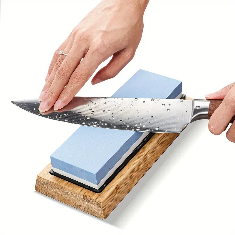 

Точилка для ножей Точильный камень Точильный шлифовальный камень Водяной камень Зернистость 1000/6000 Двусторонняя с противоскользящим основанием и угловым направляющим