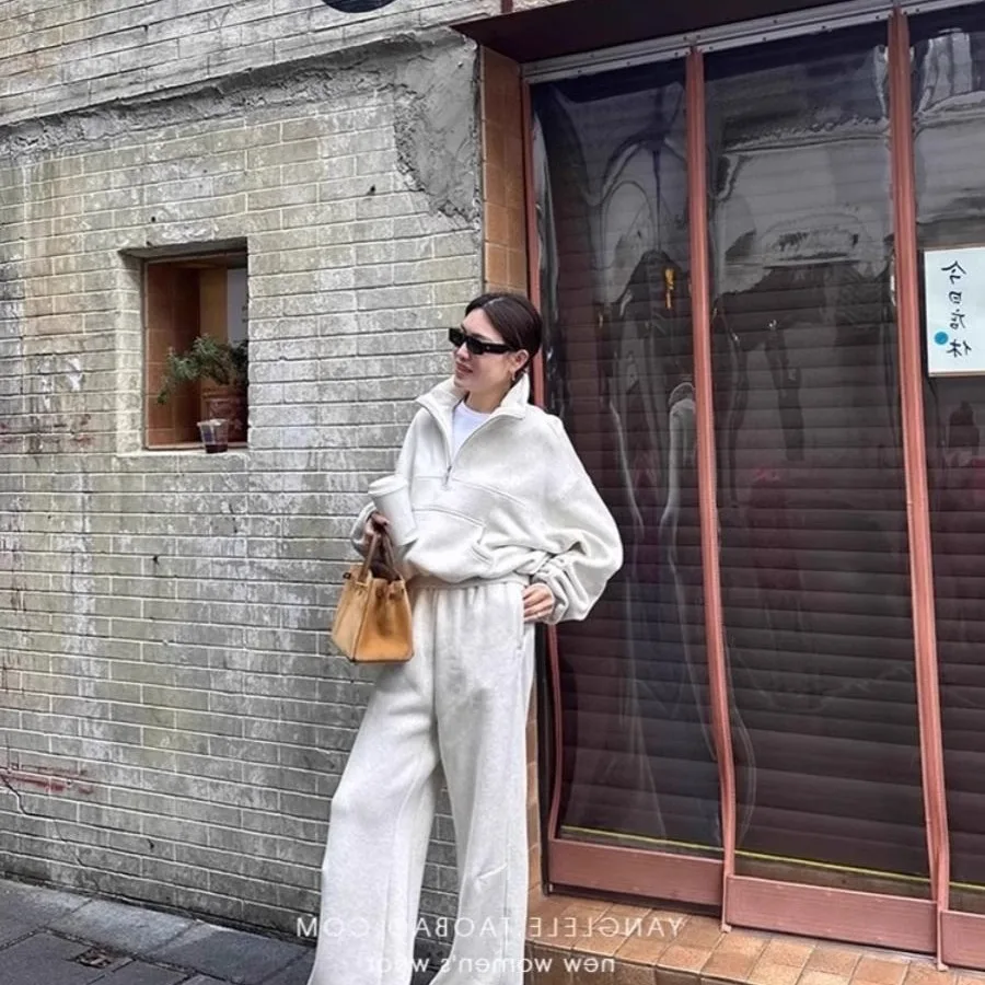 

Повседневный спортивный костюм для женщин, осень и зима 2024, новое свободное короткое пальто, широкие брюки, прямые брюки для мытья полов, комплект из двух предметов