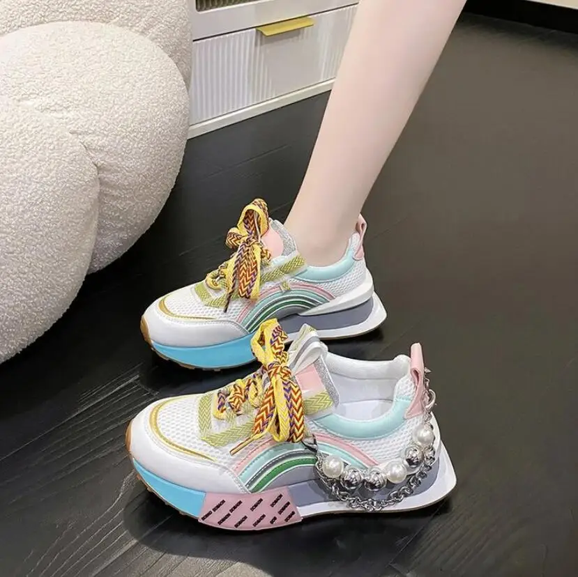 2023 New Women Leather Sneakers Lace Up Rainbow Colors Platform Shoes Pearls Chain Decor Fashion Vulcanized Shoes Women